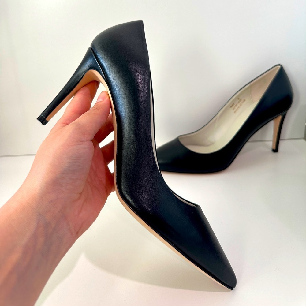 Bruno Magli Telma black pumps pointed toe, new in box size 9